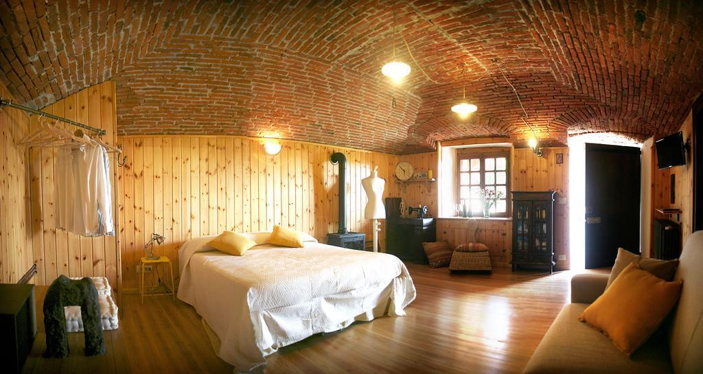 Bed and Breakfast Cascina Brunod Chiaverano Zimmer foto